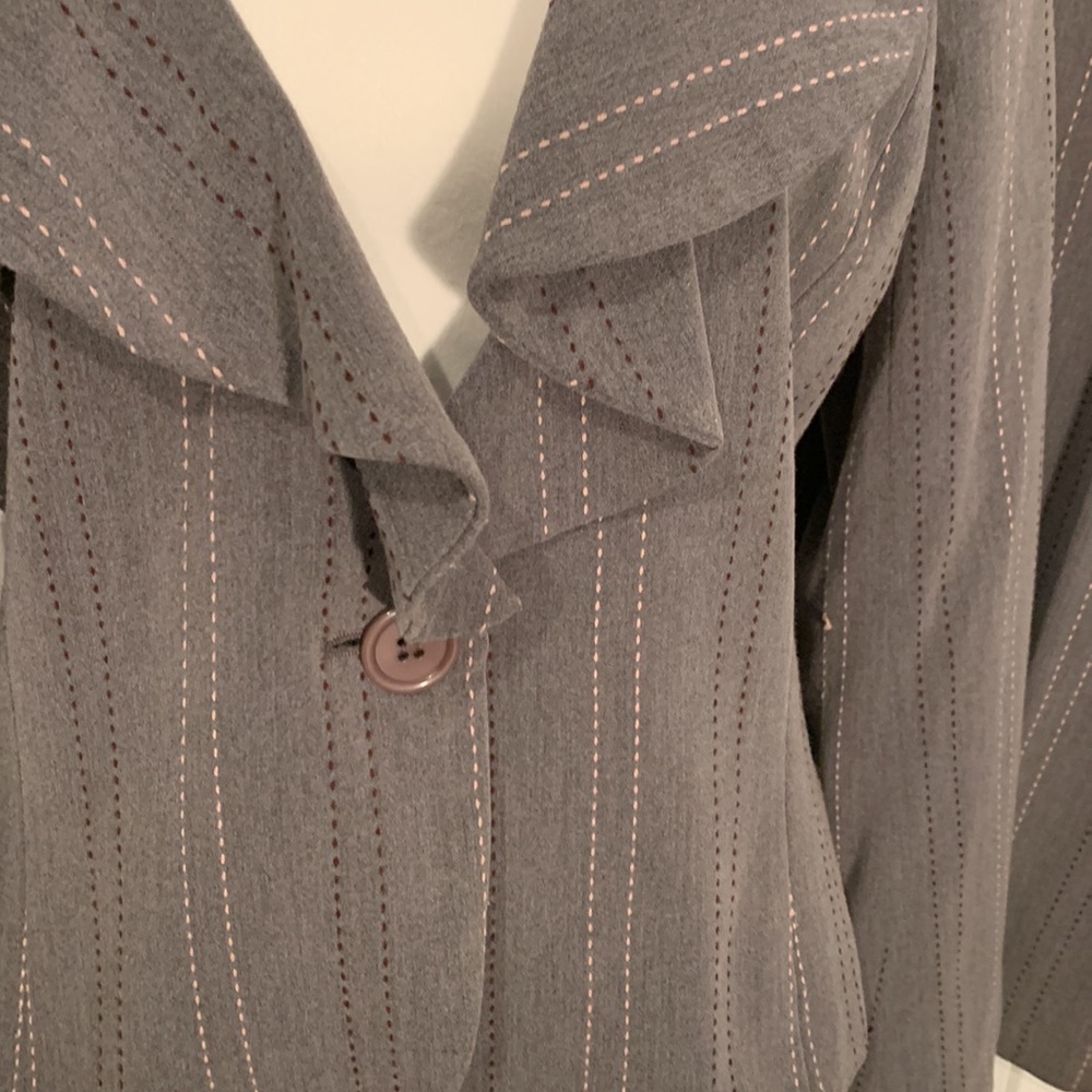 Gorgeous business suit by Newport News...Gray with pink pinstripe. - Picture 3 of 8
